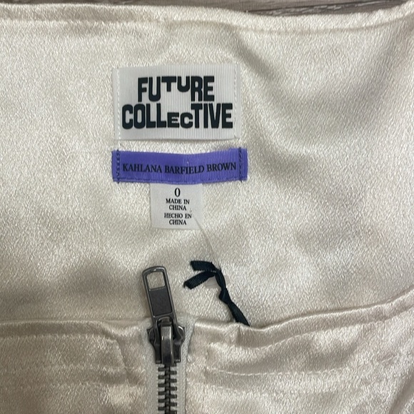 Satin corset top - Picture 5 of 9